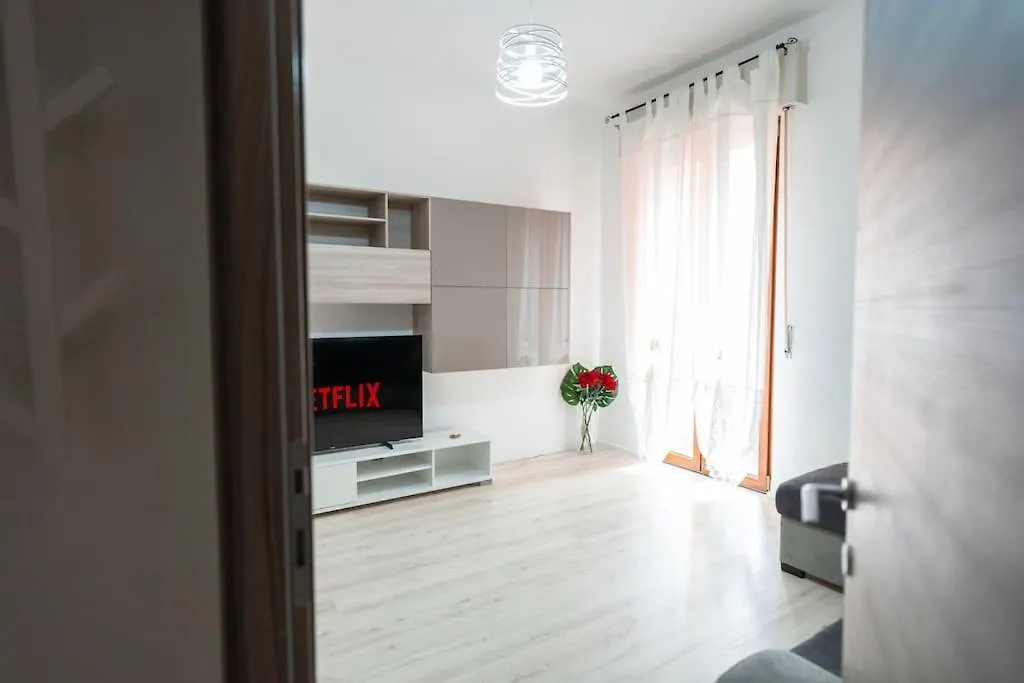 Loano Central Home 5* Daire