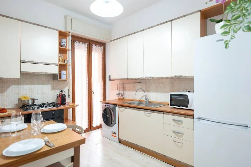 Daire Loano Central Home 5*